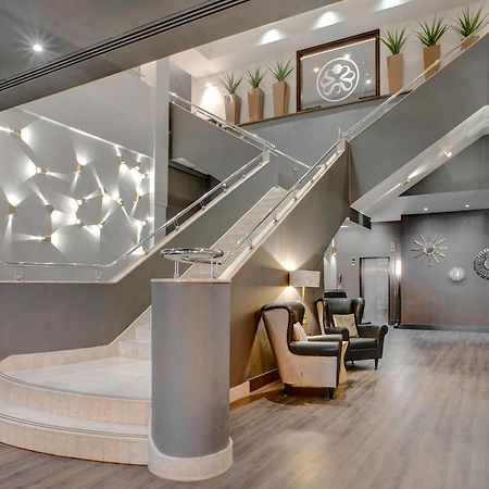 Sandman Signature London Gatwick Hotel Кролей Экстерьер фото