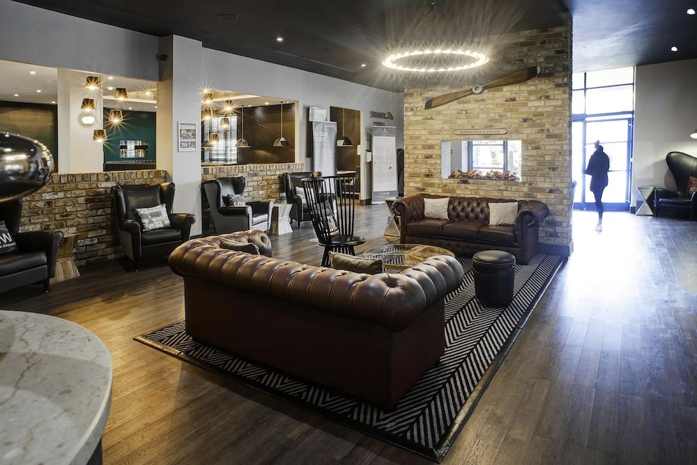 Sandman Signature London Gatwick Hotel Кролей Экстерьер фото