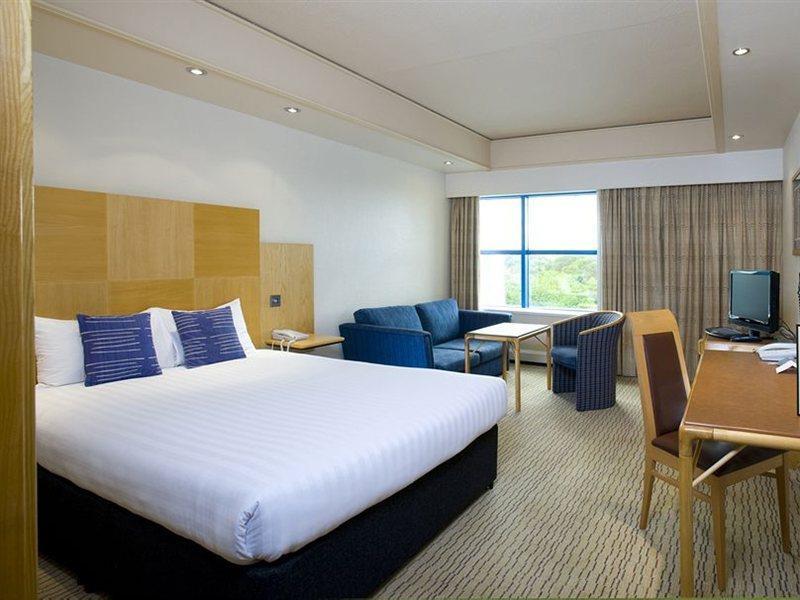 Sandman Signature London Gatwick Hotel Кролей Экстерьер фото