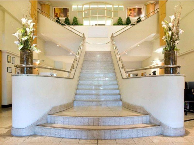 Sandman Signature London Gatwick Hotel Кролей Экстерьер фото