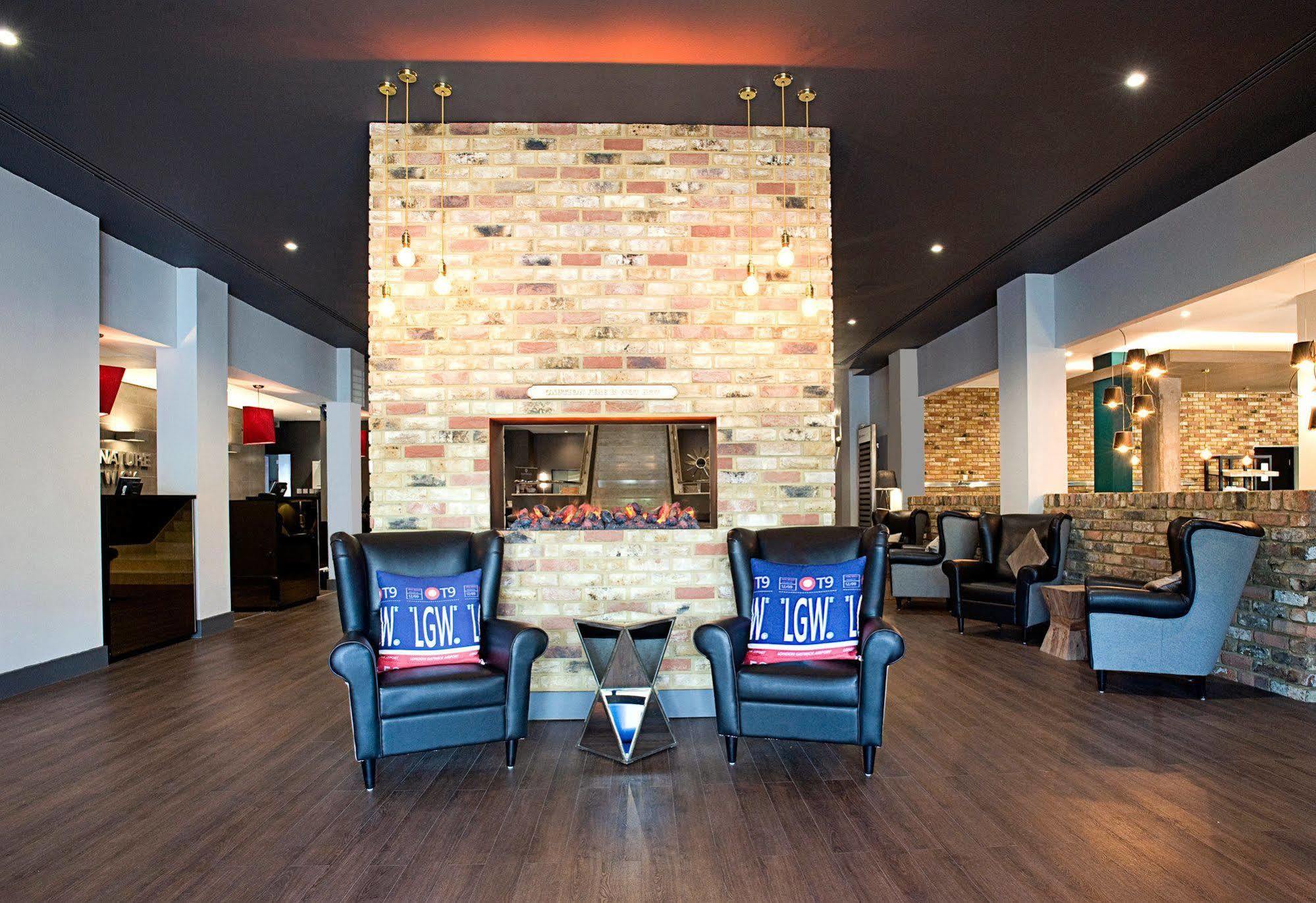 Sandman Signature London Gatwick Hotel Кролей Экстерьер фото