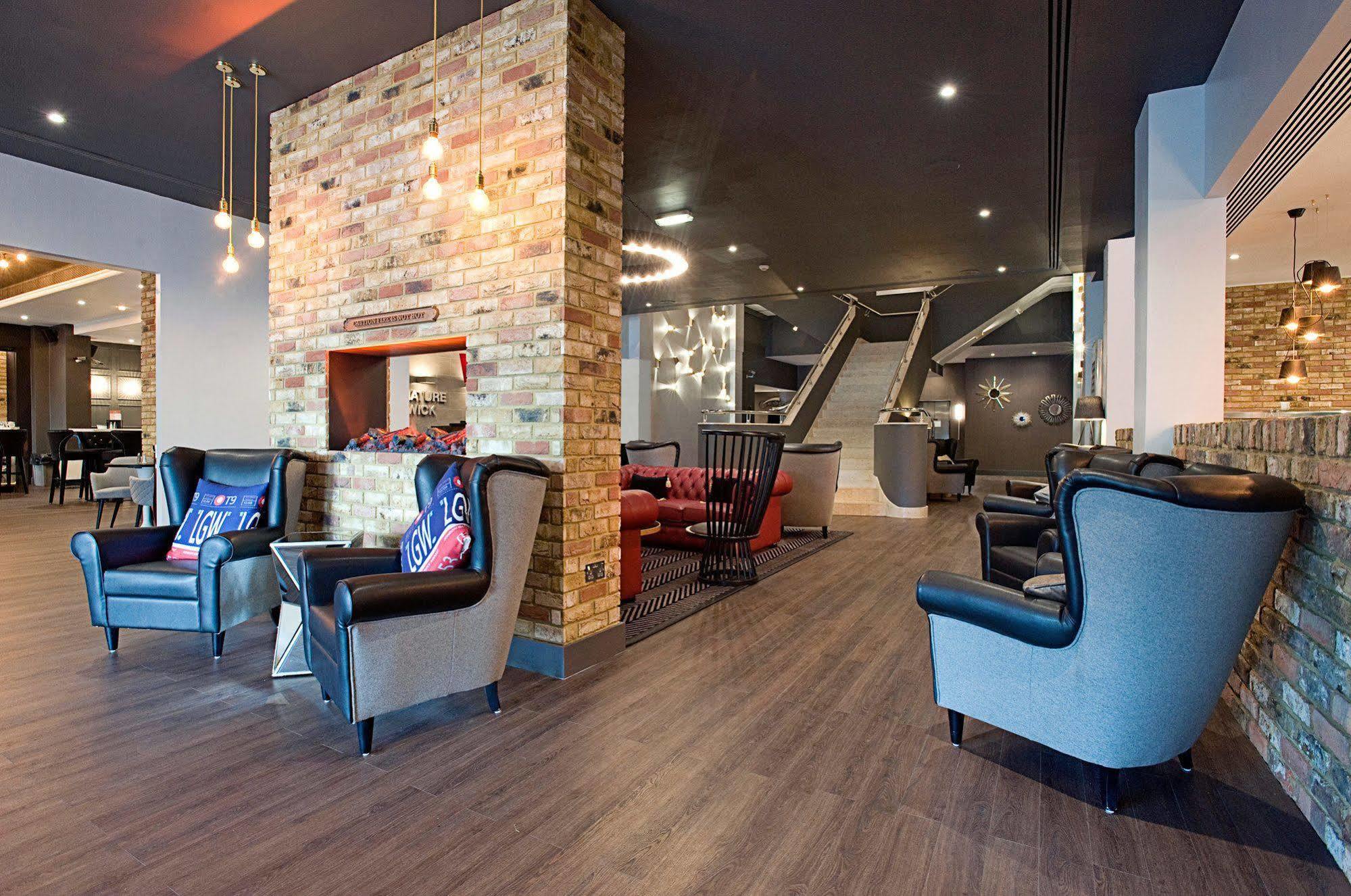 Sandman Signature London Gatwick Hotel Кролей Экстерьер фото