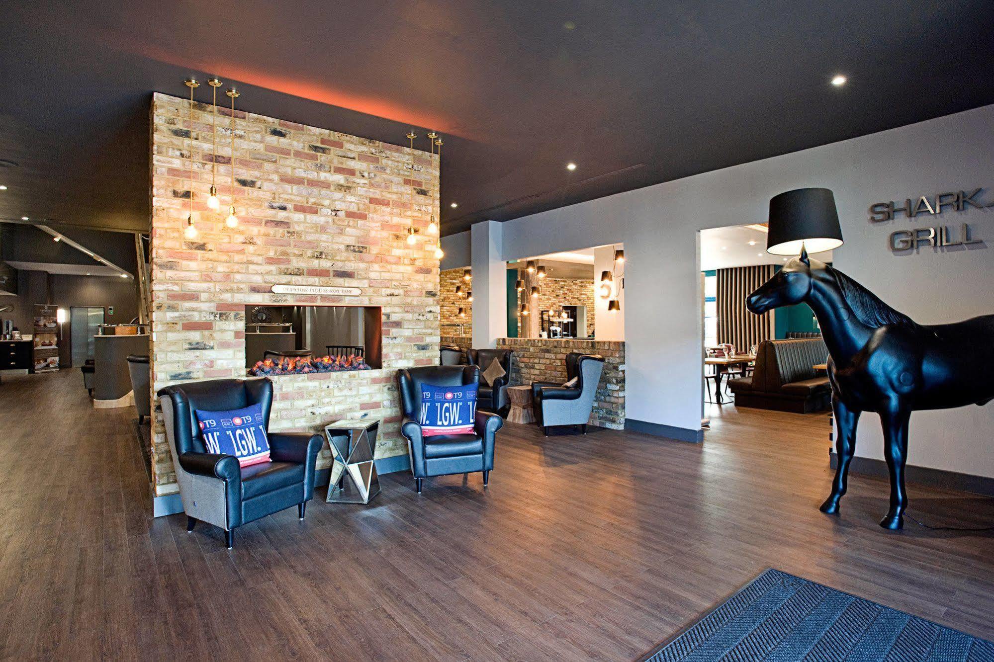 Sandman Signature London Gatwick Hotel Кролей Экстерьер фото